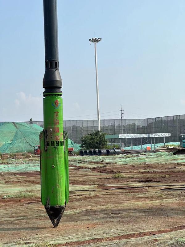 Top Feed Vibroflot with 180 KW and 260 KW Motor Power and 2320kg Weight for Vibro Compaction