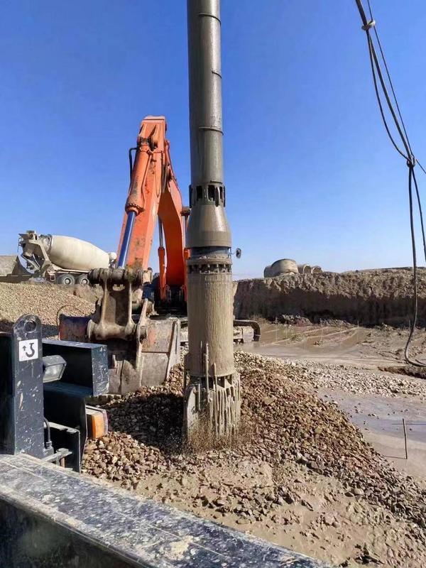 150 Kw and 225 Kw Power Options and 1700 Kg Weight for Efficient Top Feed Vibroflot Vibro Compaction